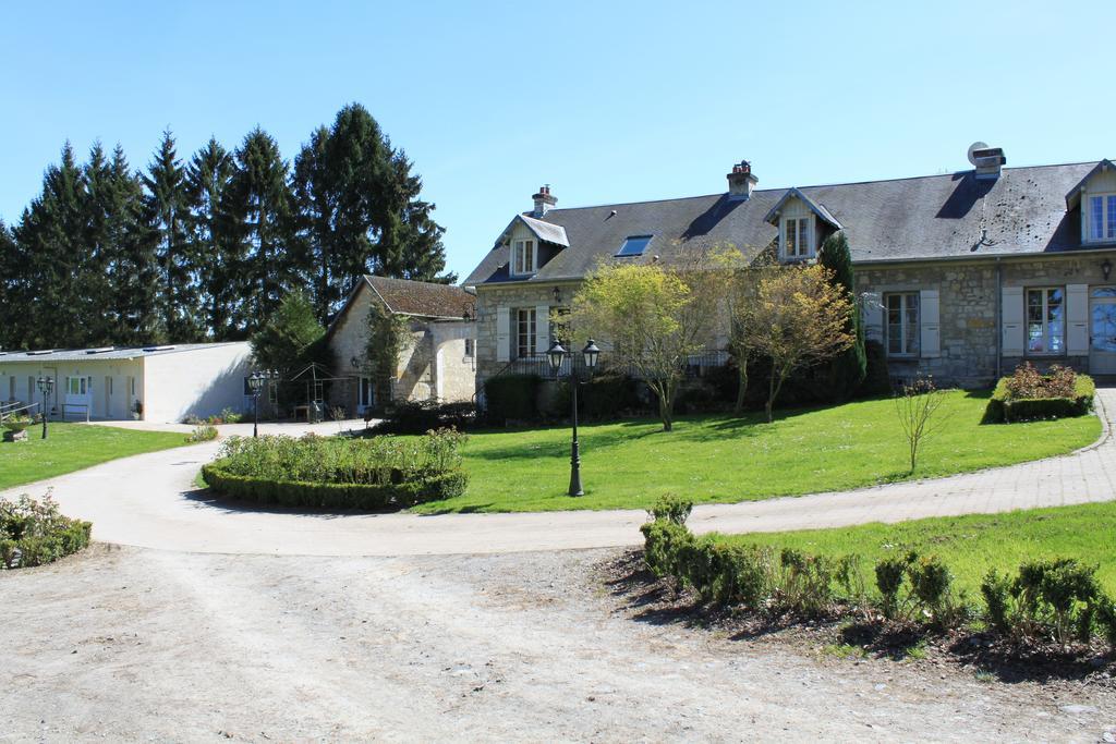 Вілла Domaine Le Translon Saint-Pierre-Aigle Номер фото