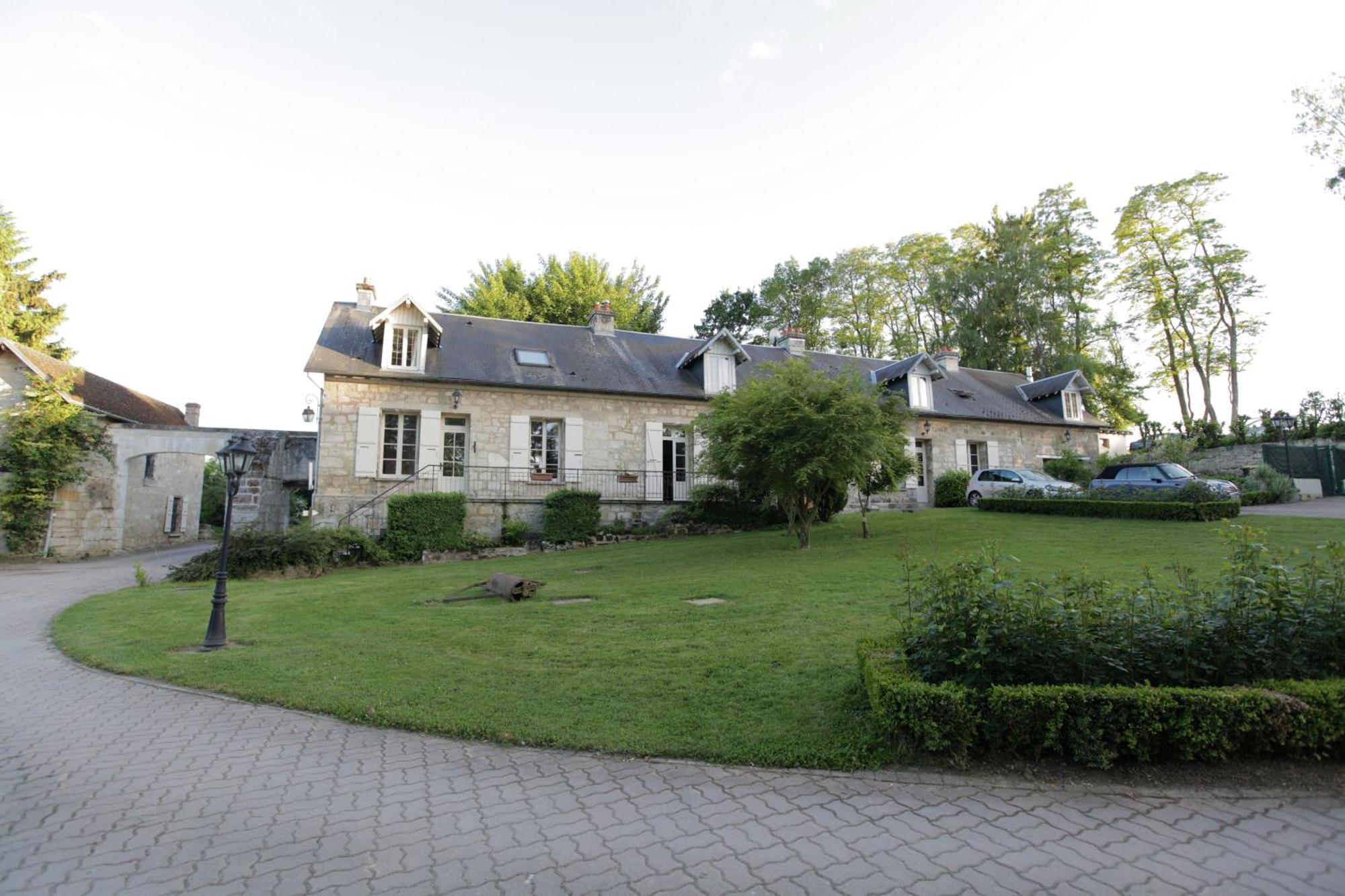 Вілла Domaine Le Translon Saint-Pierre-Aigle Номер фото