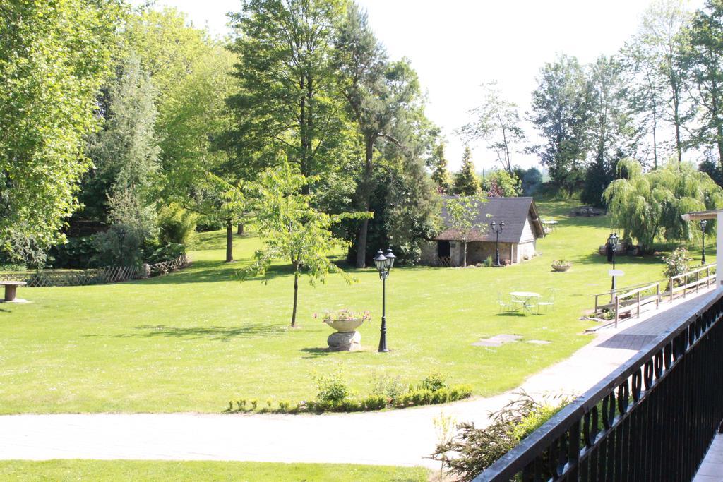 Вілла Domaine Le Translon Saint-Pierre-Aigle Екстер'єр фото